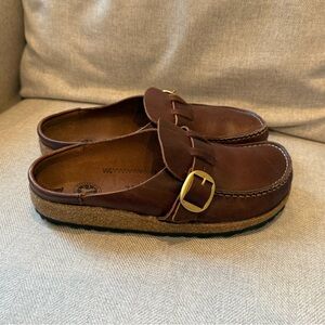 EUC Birkenstock Buckley Premium Leather Brown Slip-On Clogs, size 37